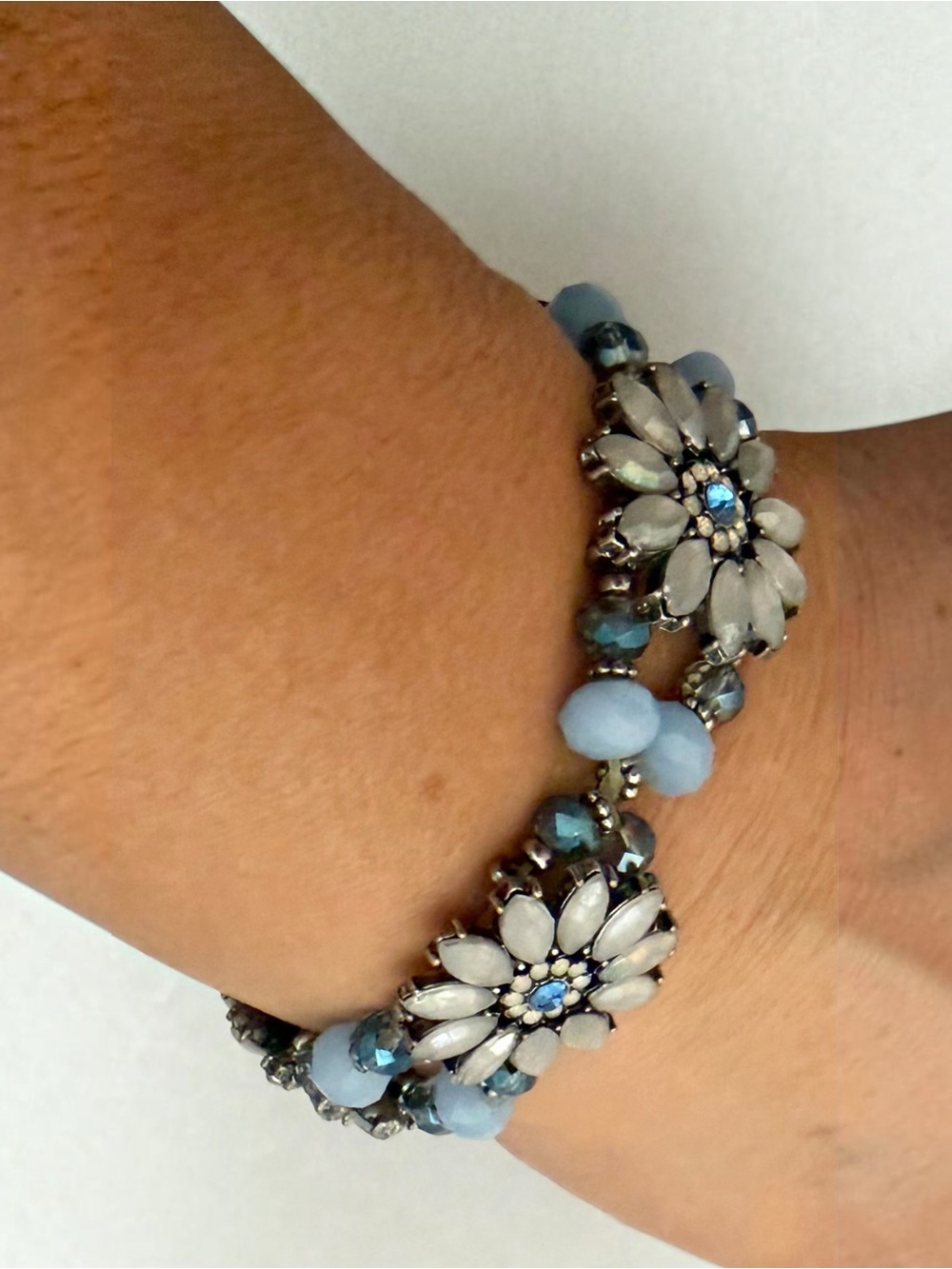 Carol Dauplaise Floral Stretch Bracelet Costume Jewelry Boho Feminine Romantic